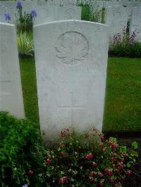 Etaples Military Cemetery - Reichenbach, E